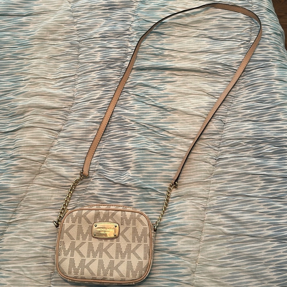 Michael Kors Cross Body Bag